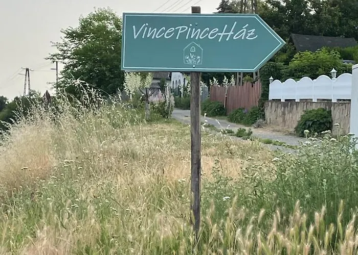 Vince Pince Ház Apartamento Balatongyörök